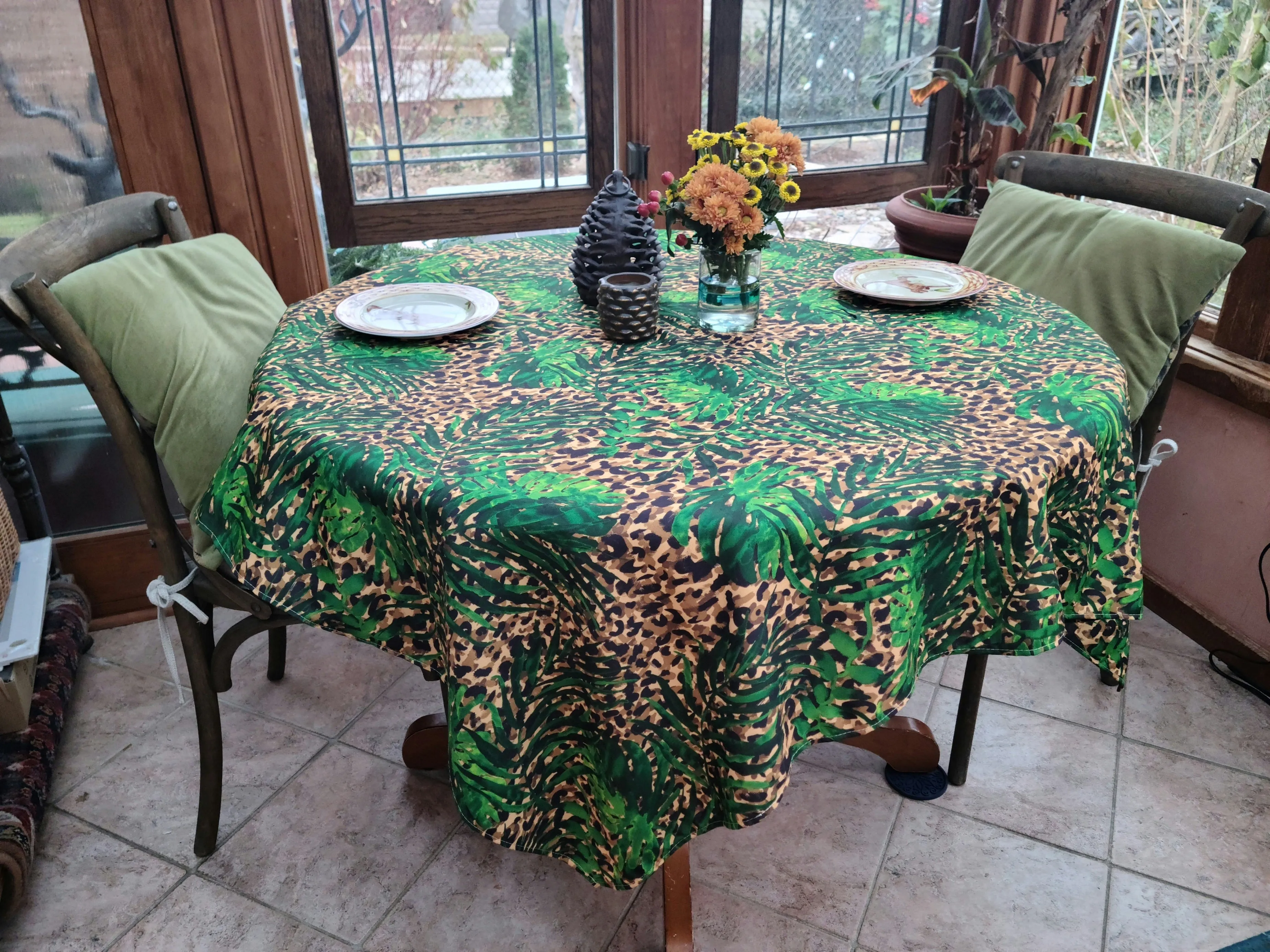 Round Tablecloths With Prints