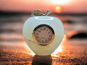SAUDEEP INDIA Onyx Apple Shape Desk Table Clock & Paperweight for Home Decor, Feng Shui Vastu, Lucky Decorative Item for Living Room, Office Desktop, Corporate & Gifting – Elegant Onyx Clock