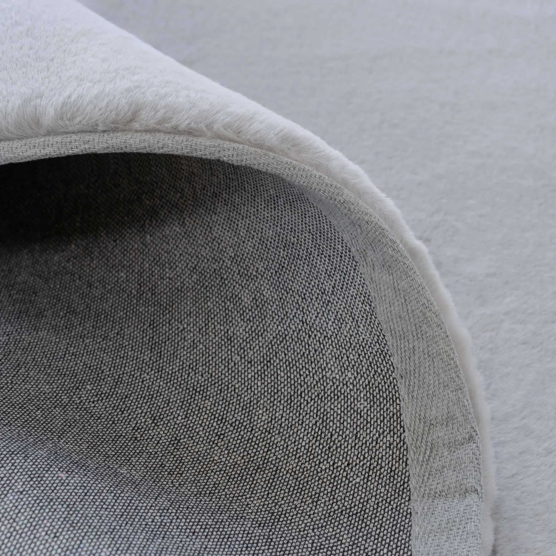 Super Soft Silver Faux Fur Area Rug