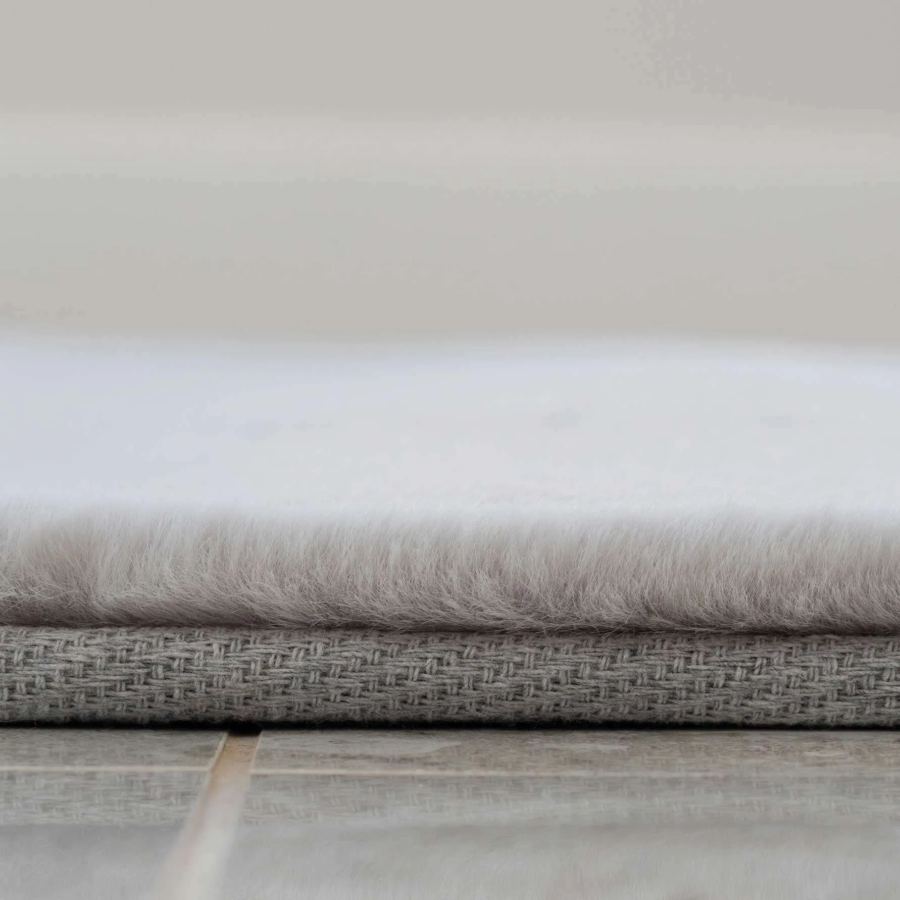 Super Soft Silver Faux Fur Area Rug